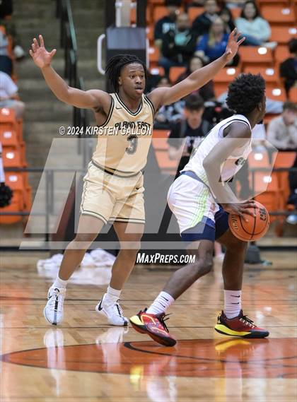 Thumbnail 1 in V.R. Eaton vs. Plano East (UIL Basketball 6A Area) photogallery.