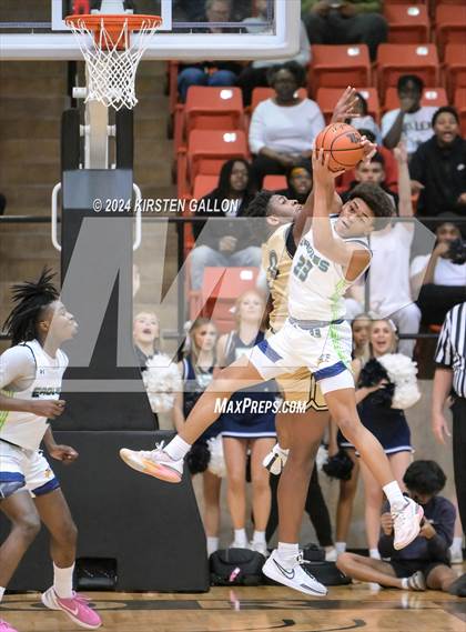 Thumbnail 3 in V.R. Eaton vs. Plano East (UIL Basketball 6A Area) photogallery.