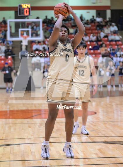 Thumbnail 2 in V.R. Eaton vs. Plano East (UIL Basketball 6A Area) photogallery.