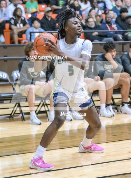 Thumbnail 3 in V.R. Eaton vs. Plano East (UIL Basketball 6A Area) photogallery.