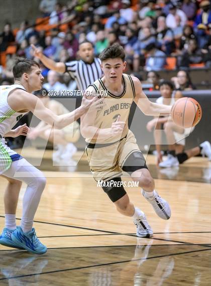 Thumbnail 3 in V.R. Eaton vs. Plano East (UIL Basketball 6A Area) photogallery.