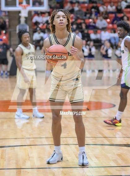 Thumbnail 1 in V.R. Eaton vs. Plano East (UIL Basketball 6A Area) photogallery.