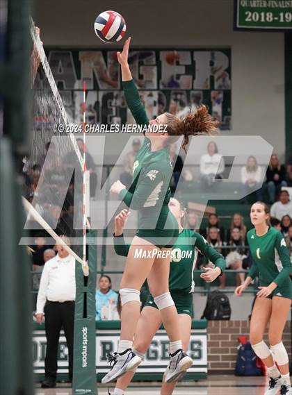 Thumbnail 2 in Stratford vs. Vandegrift (UIL 6A Volleyball Division II Semifinal) photogallery.