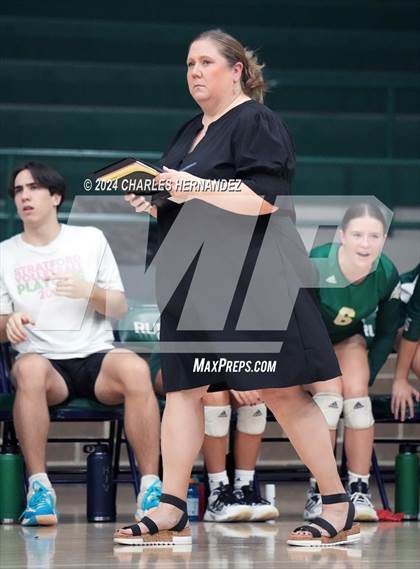 Thumbnail 1 in Stratford vs. Vandegrift (UIL 6A Volleyball Division II Semifinal) photogallery.