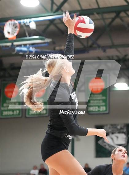 Thumbnail 2 in Stratford vs. Vandegrift (UIL 6A Volleyball Division II Semifinal) photogallery.
