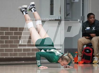Thumbnail 3 in Stratford vs. Vandegrift (UIL 6A Volleyball Division II Semifinal) photogallery.