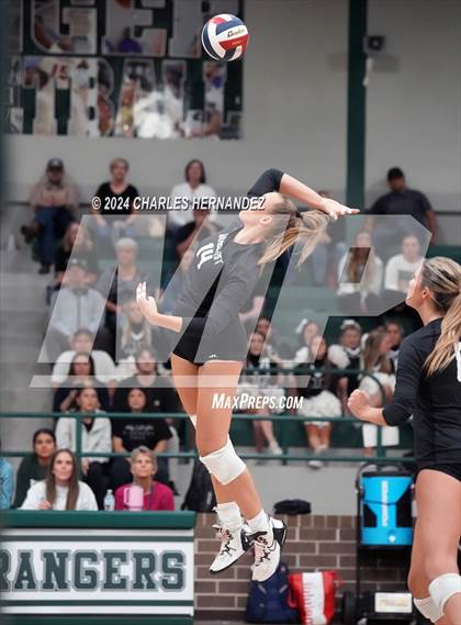 Thumbnail 1 in Stratford vs. Vandegrift (UIL 6A Volleyball Division II Semifinal) photogallery.