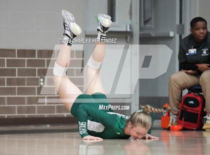 Thumbnail 1 in Stratford vs. Vandegrift (UIL 6A Volleyball Division II Semifinal) photogallery.