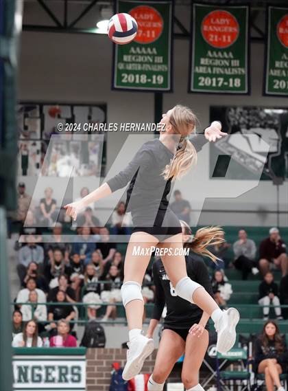 Thumbnail 3 in Stratford vs. Vandegrift (UIL 6A Volleyball Division II Semifinal) photogallery.