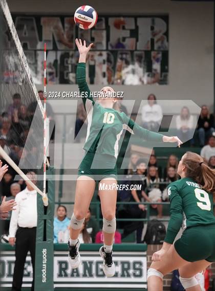 Thumbnail 1 in Stratford vs. Vandegrift (UIL 6A Volleyball Division II Semifinal) photogallery.