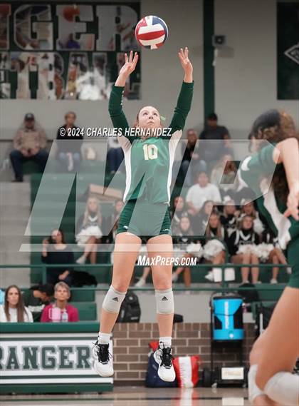 Thumbnail 2 in Stratford vs. Vandegrift (UIL 6A Volleyball Division II Semifinal) photogallery.