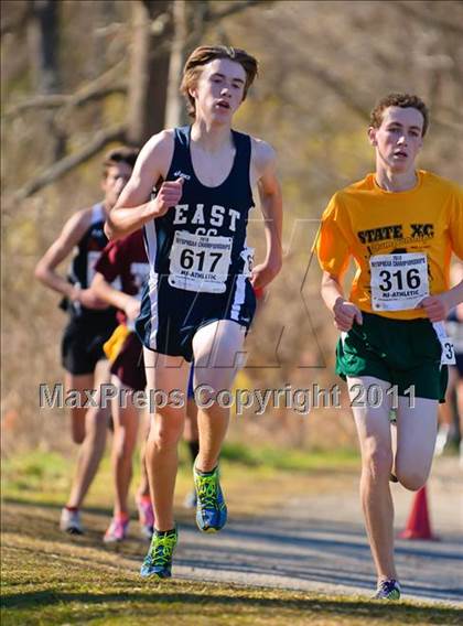 Thumbnail 2 in NYSHSAA Championships (Class B Boys) photogallery.