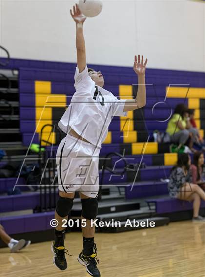 Thumbnail 3 in Horizon Honors vs Mountain Pointe (Notre Dame Prep Invitational) photogallery.