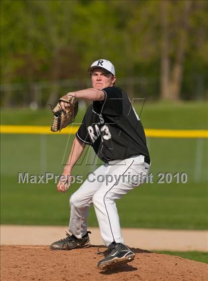Thumbnail 1 in White Bear Lake @ Roseville photogallery.