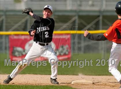 Thumbnail 1 in White Bear Lake @ Roseville photogallery.