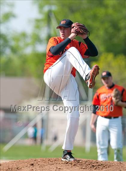 Thumbnail 1 in White Bear Lake @ Roseville photogallery.
