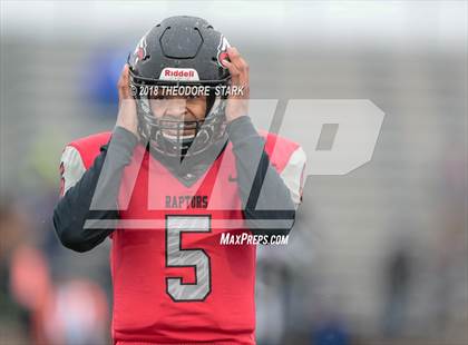 Thumbnail 3 in Eaglecrest vs. Grandview (CHSAA 5A Quarterfinal) photogallery.