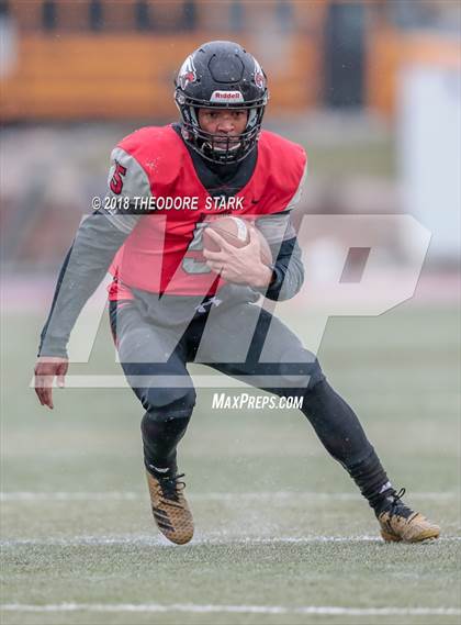Thumbnail 3 in Eaglecrest vs. Grandview (CHSAA 5A Quarterfinal) photogallery.