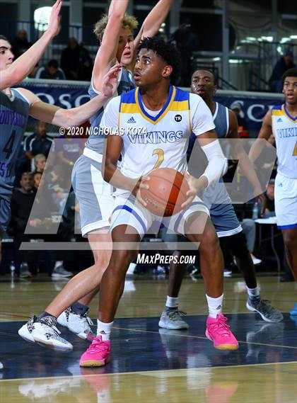 Thumbnail 3 in Foothills Christian vs. St. Bernard (Bosco Dream Showcase) photogallery.