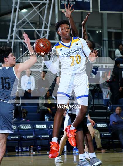 Thumbnail 2 in Foothills Christian vs. St. Bernard (Bosco Dream Showcase) photogallery.