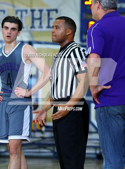 Thumbnail 1 in Foothills Christian vs. St. Bernard (Bosco Dream Showcase) photogallery.