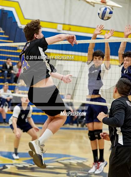 Thumbnail 1 in Vista del Lago @ Del Campo photogallery.