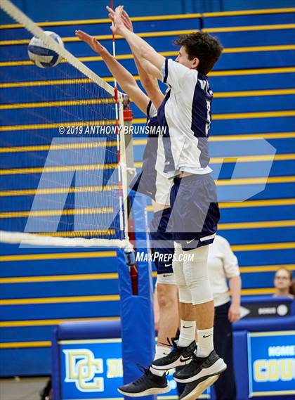Thumbnail 2 in Vista del Lago @ Del Campo photogallery.