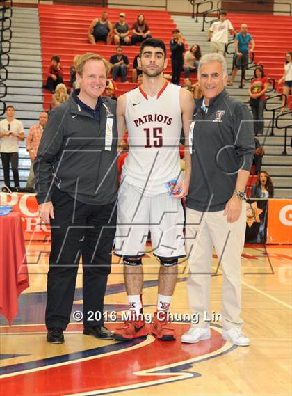 Thumbnail 3 in Viewpoint vs. Harvard-Westlake (CIF SoCal Regional D4 Final) photogallery.