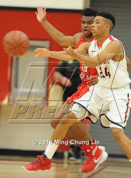 Thumbnail 1 in Viewpoint vs. Harvard-Westlake (CIF SoCal Regional D4 Final) photogallery.