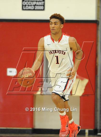 Thumbnail 1 in Viewpoint vs. Harvard-Westlake (CIF SoCal Regional D4 Final) photogallery.