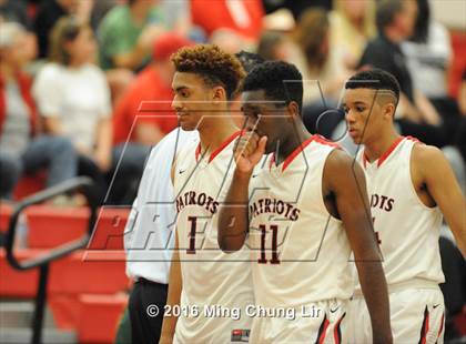 Thumbnail 1 in Viewpoint vs. Harvard-Westlake (CIF SoCal Regional D4 Final) photogallery.