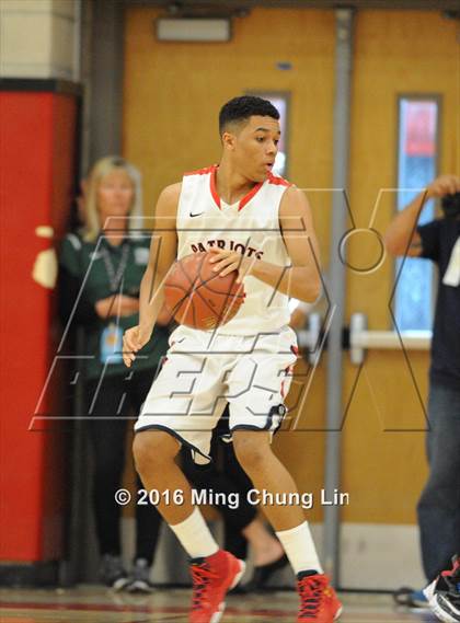 Thumbnail 3 in Viewpoint vs. Harvard-Westlake (CIF SoCal Regional D4 Final) photogallery.