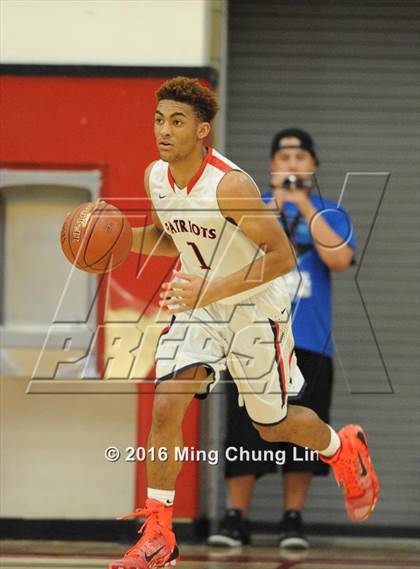 Thumbnail 3 in Viewpoint vs. Harvard-Westlake (CIF SoCal Regional D4 Final) photogallery.