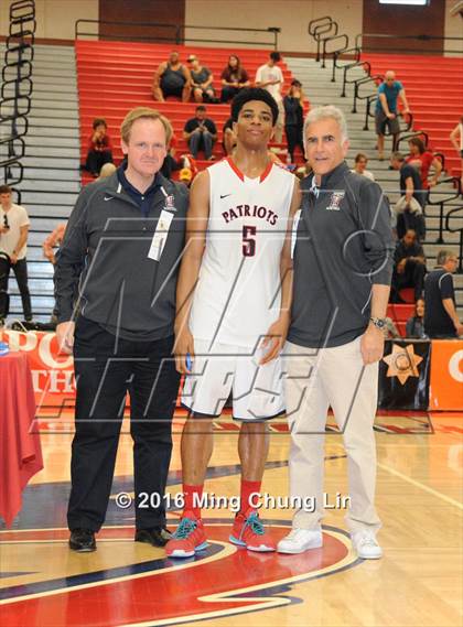 Thumbnail 1 in Viewpoint vs. Harvard-Westlake (CIF SoCal Regional D4 Final) photogallery.