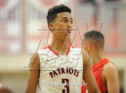 Thumbnail 2 in Viewpoint vs. Harvard-Westlake (CIF SoCal Regional D4 Final) photogallery.