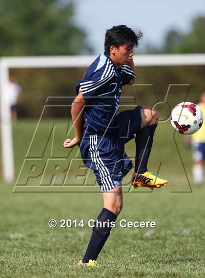 Thumbnail 2 in Gates Chili vs. Eastridge photogallery.