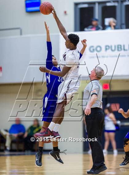 Thumbnail 2 in Warren vs. Marshall photogallery.