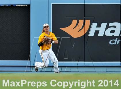 Thumbnail 3 in Temecula Valley vs. Aliso Niguel (CIF SS DIV 2 Final) photogallery.