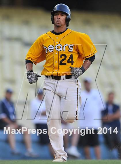 Thumbnail 3 in Temecula Valley vs. Aliso Niguel (CIF SS DIV 2 Final) photogallery.