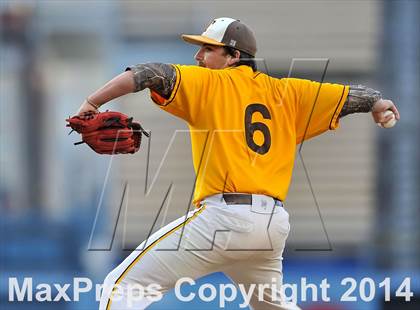 Thumbnail 3 in Temecula Valley vs. Aliso Niguel (CIF SS DIV 2 Final) photogallery.