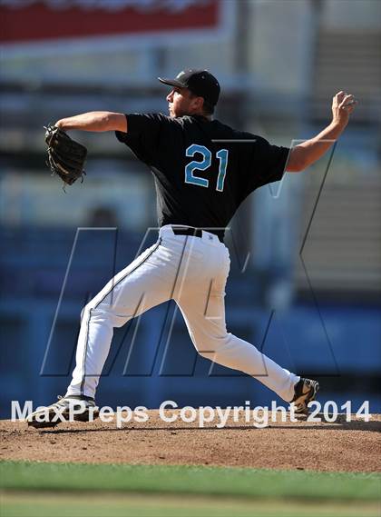 Thumbnail 3 in Temecula Valley vs. Aliso Niguel (CIF SS DIV 2 Final) photogallery.