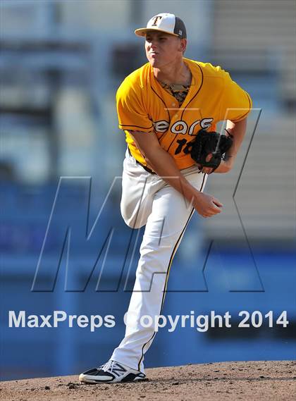 Thumbnail 3 in Temecula Valley vs. Aliso Niguel (CIF SS DIV 2 Final) photogallery.