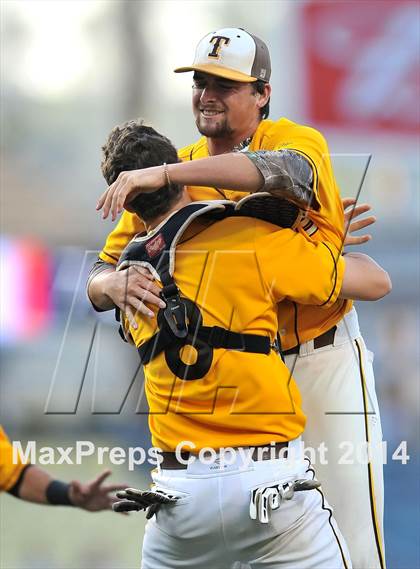 Thumbnail 2 in Temecula Valley vs. Aliso Niguel (CIF SS DIV 2 Final) photogallery.