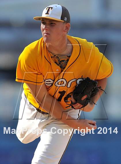 Thumbnail 2 in Temecula Valley vs. Aliso Niguel (CIF SS DIV 2 Final) photogallery.