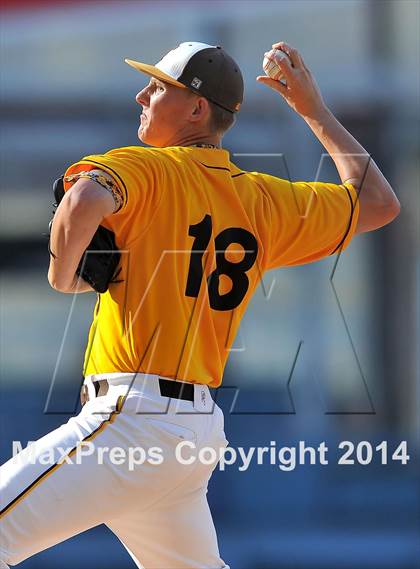 Thumbnail 2 in Temecula Valley vs. Aliso Niguel (CIF SS DIV 2 Final) photogallery.