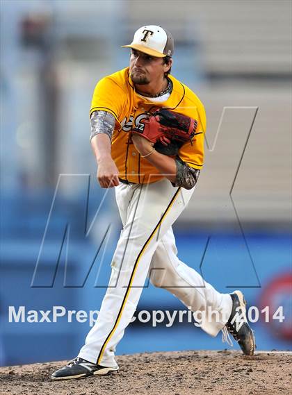 Thumbnail 1 in Temecula Valley vs. Aliso Niguel (CIF SS DIV 2 Final) photogallery.