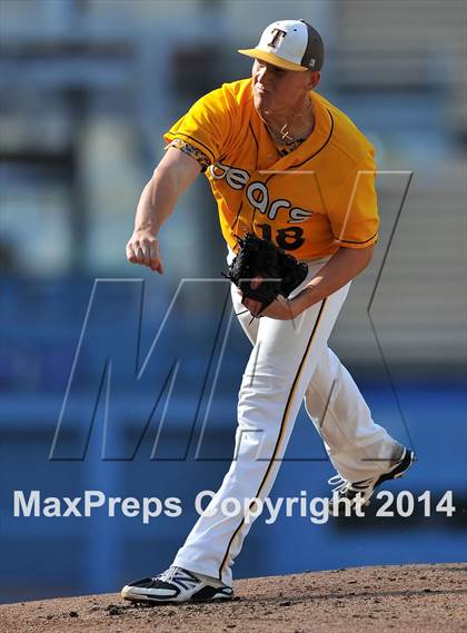 Thumbnail 2 in Temecula Valley vs. Aliso Niguel (CIF SS DIV 2 Final) photogallery.
