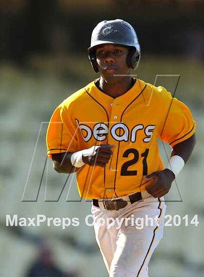 Thumbnail 1 in Temecula Valley vs. Aliso Niguel (CIF SS DIV 2 Final) photogallery.