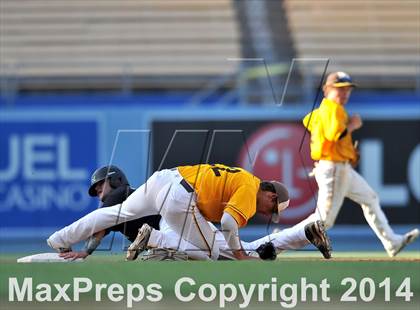 Thumbnail 3 in Temecula Valley vs. Aliso Niguel (CIF SS DIV 2 Final) photogallery.