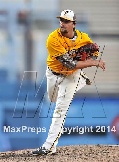 Thumbnail 2 in Temecula Valley vs. Aliso Niguel (CIF SS DIV 2 Final) photogallery.